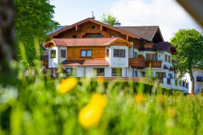 Отель Landhaus Kirchgasser  Рамзау-Ам-Дакстайн